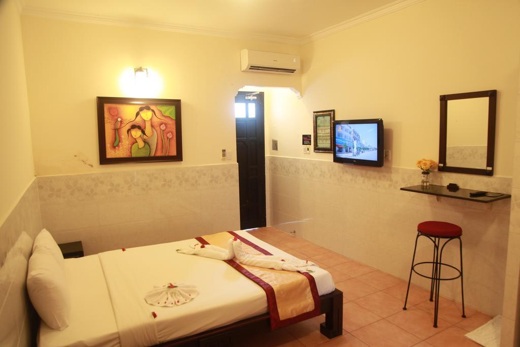 Dynasty Mui Ne Beach Resort Phan Thiet Exterior photo