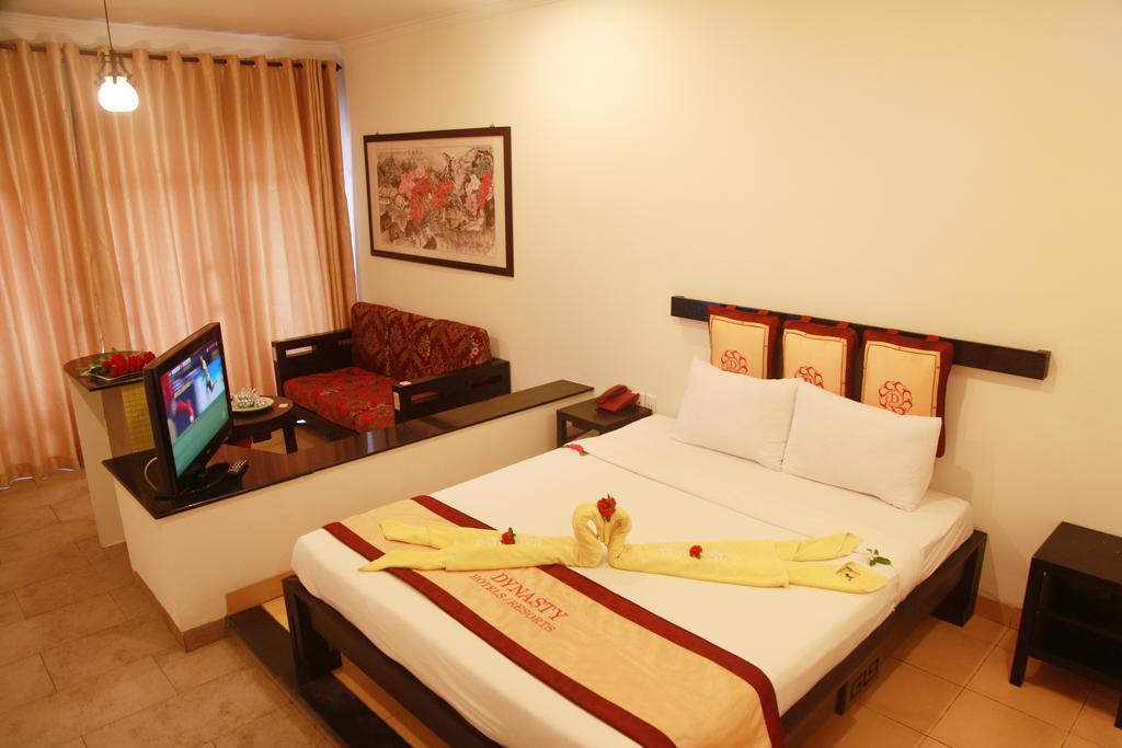 Dynasty Mui Ne Beach Resort Phan Thiet Exterior photo